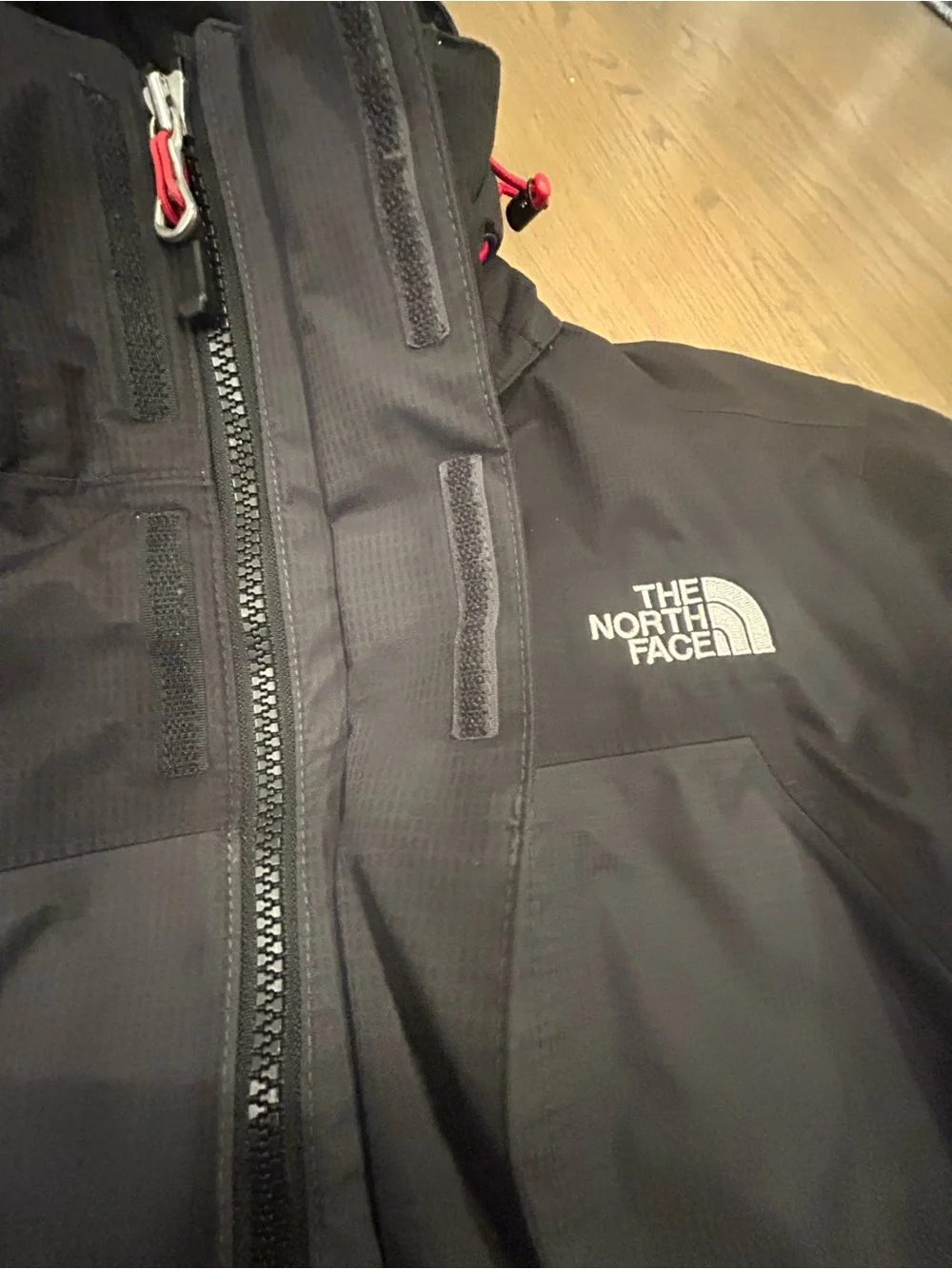 The North Face HyVent Men’s Medium Black Dark Gray Hooded Waterproof Jacket